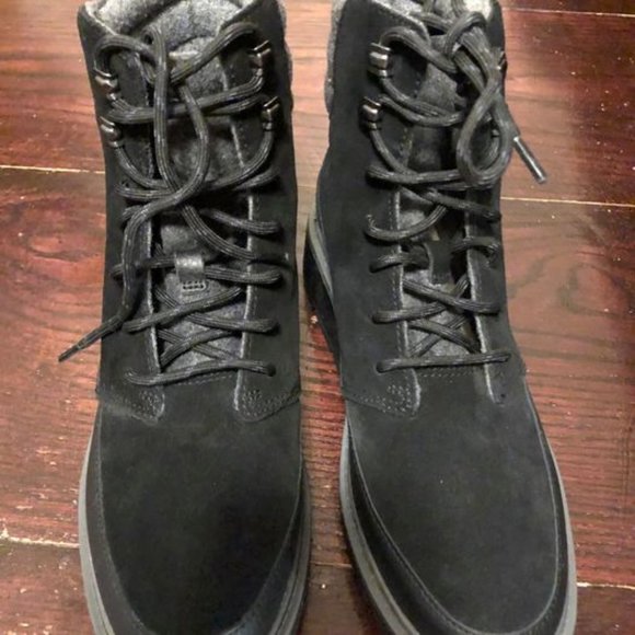Clarks Collection Lace-up Water Resistant Boots - Picture 2 of 6